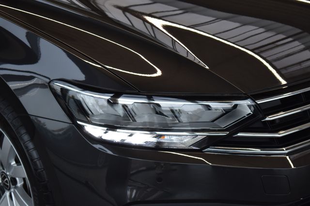 Volkswagen Passat Variant 2.0TDI DSG LED ACC RFKamera LaneA