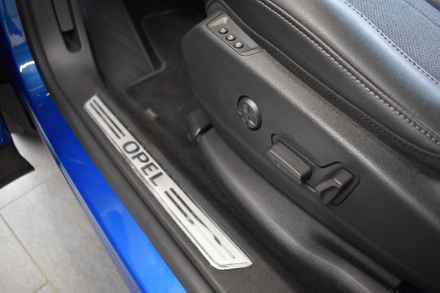 Opel Grandland X 1.5D Aut Ultimate LED Pano ACC Leder