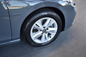 Volkswagen Golf 8 Var. DSG Life LED LiveCo ACC Massage RFK