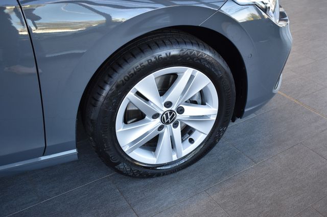 Volkswagen Golf 8 Var. DSG Life LED LiveCo ACC Massage RFK