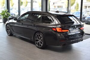 BMW 520d Touring xDrive M-Sport LED LiveCo H&K HuD