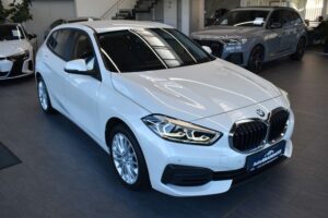 BMW 118d Limo Advantage Aut. LED LiveCockpit DAB 17"