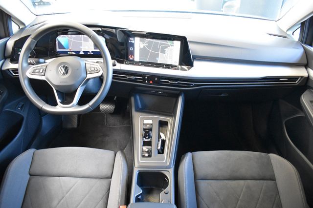 Volkswagen Golf 8 Var. DSG Life LED LiveCo ACC Massage RFK