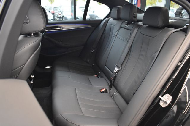 BMW 520d Limo xDrive Autom. Laser Live HUD Leder RFK