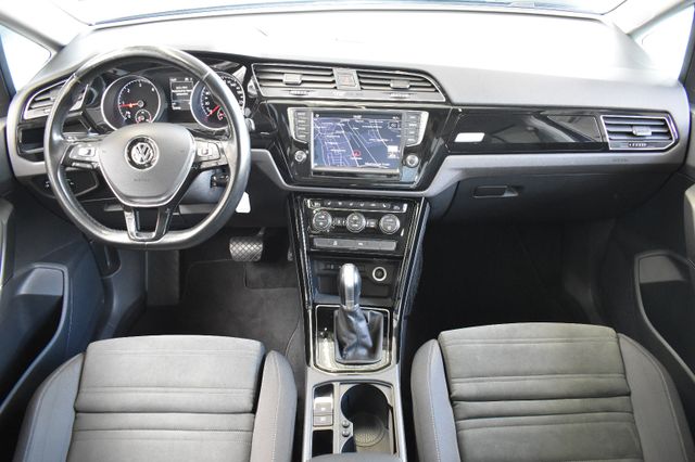 Volkswagen Touran 2.0TDI DSG Highline LED AHK RFK Standhz.