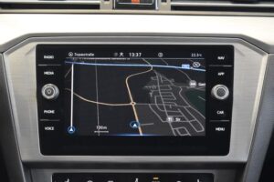 Volkswagen Passat Variant 2.0TDI DSG LED ACC AHK RFKamera