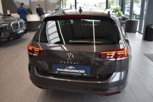 Volkswagen Passat Variant 2.0TDI DSG LED ACC RFKamera DAB