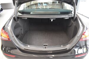 Mercedes-Benz E220d Limo Avantgarde 9G-tronic LED AIR WideScr.