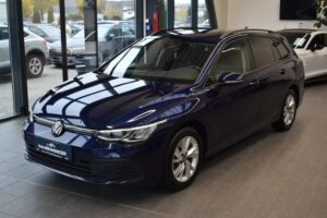 Volkswagen Golf 8 Var 2.0TDI DSG Life LED ActiveInf AHK ACC
