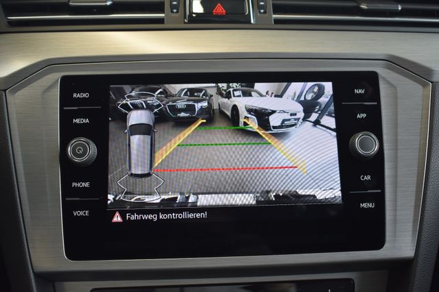 Volkswagen Passat Var. 2.0TDI Comfortline DSG LED ACC RFKam