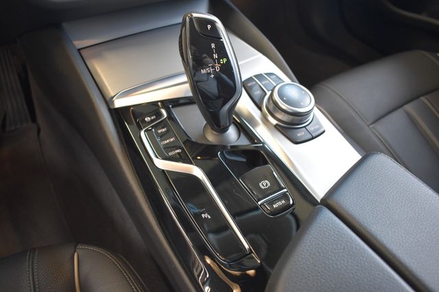 BMW 530d xDrive Touring Steptr. Laser Live HUD Leder