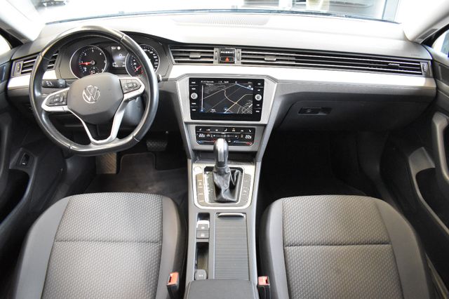 Volkswagen Passat Variant 2.0TDI DSG LED ACC RFKamera DAB