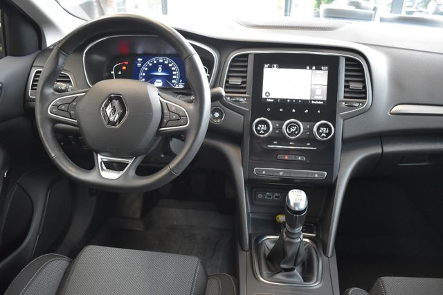 Renault Megane Grandtour Equilibre dCi115 LED Navi3D PDC