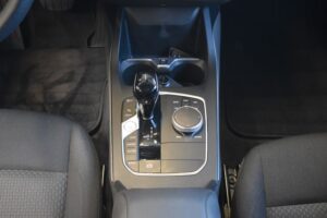 BMW 118d Limo Advantage Aut. LED LiveCockpit DAB 17"